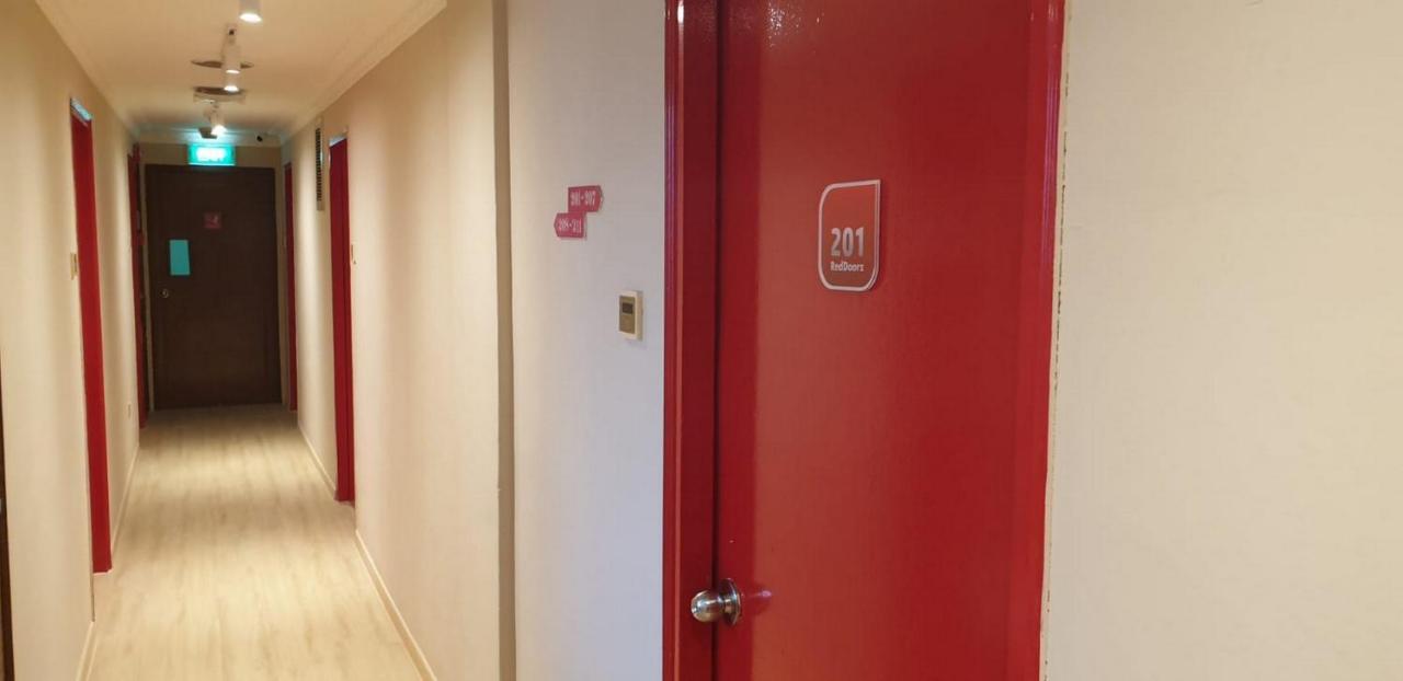新加坡 Reddoorz At Geylang酒店 外观 照片